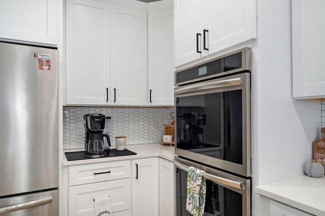 5514 E Cavalcade Lane, Springfield, MO 65802