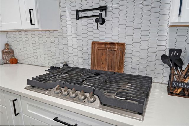 5514 E Cavalcade Lane, Springfield, MO 65802