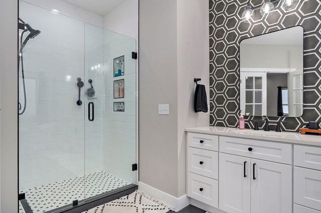 5514 E Cavalcade Lane, Springfield, MO 65802