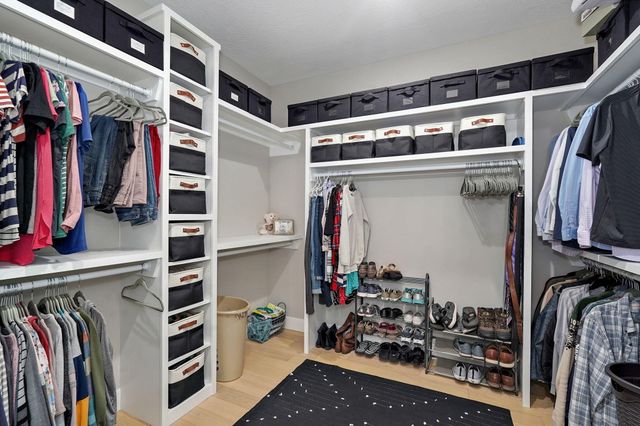 5514 E Cavalcade Lane, Springfield, MO 65802