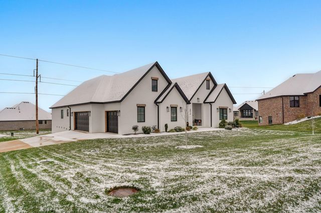 5514 E Cavalcade Lane, Springfield, MO 65802