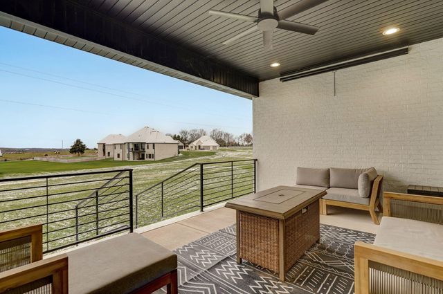 5514 E Cavalcade Lane, Springfield, MO 65802