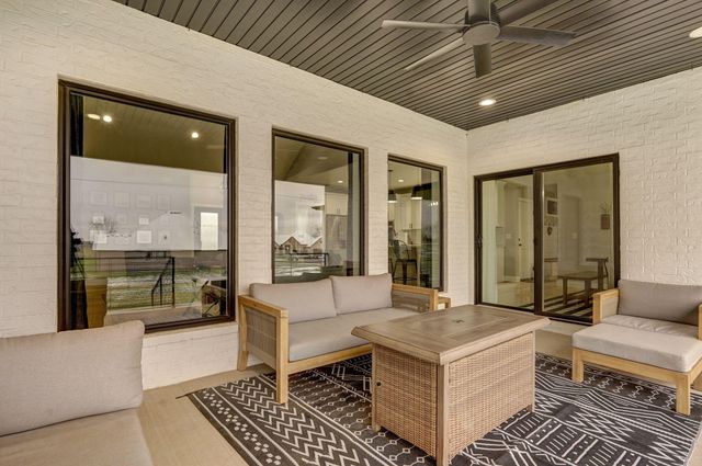 5514 E Cavalcade Lane, Springfield, MO 65802