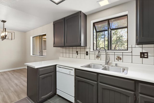 3135 Upper Black Rock Rd, Cool, CA 95614