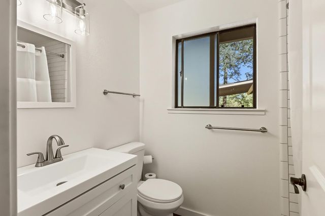 3135 Upper Black Rock Rd, Cool, CA 95614