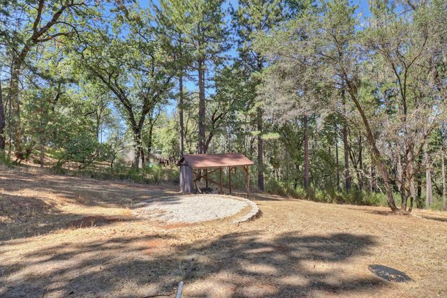 3135 Upper Black Rock Rd, Cool, CA 95614