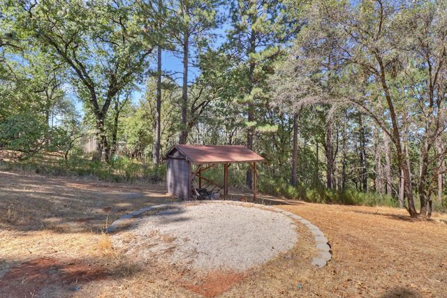 3135 Upper Black Rock Rd, Cool, CA 95614