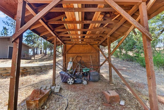 3135 Upper Black Rock Rd, Cool, CA 95614