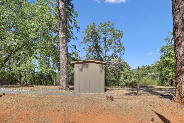 3135 Upper Black Rock Rd, Cool, CA 95614