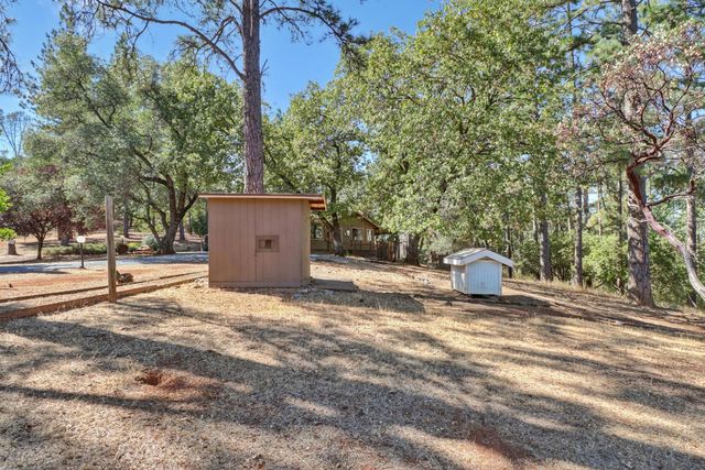 3135 Upper Black Rock Rd, Cool, CA 95614