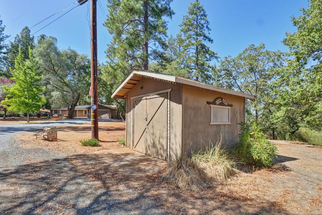 3135 Upper Black Rock Rd, Cool, CA 95614