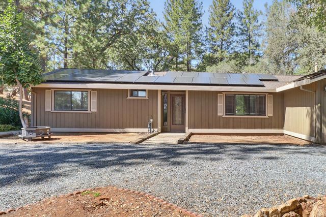 3135 Upper Black Rock Rd, Cool, CA 95614