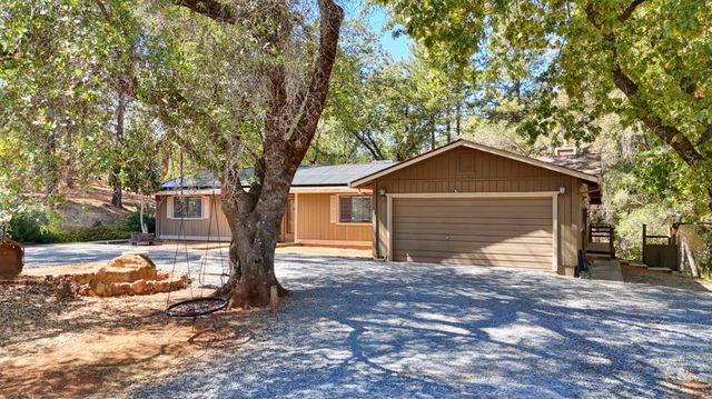 3135 Upper Black Rock Rd, Cool, CA 95614