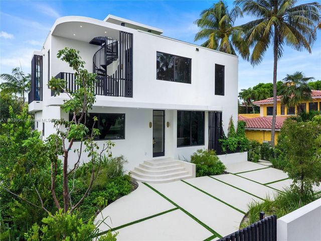 2053 N Bay Rd, Miami Beach, FL 33140