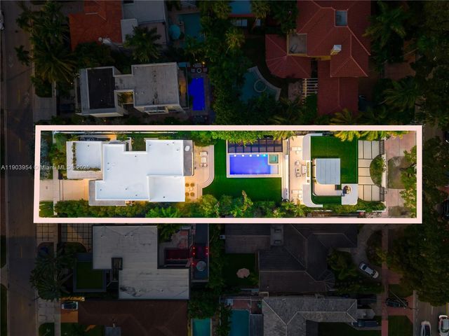 2053 N Bay Rd, Miami Beach, FL 33140