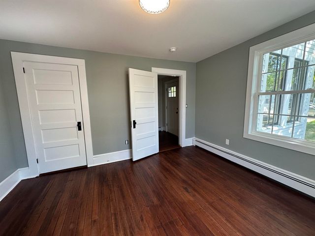 8 Main Street, Bennington, NH 03442