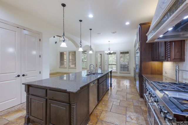 22403 Viajes, San Antonio, TX 78261