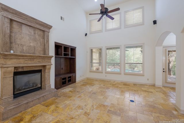 22403 Viajes, San Antonio, TX 78261