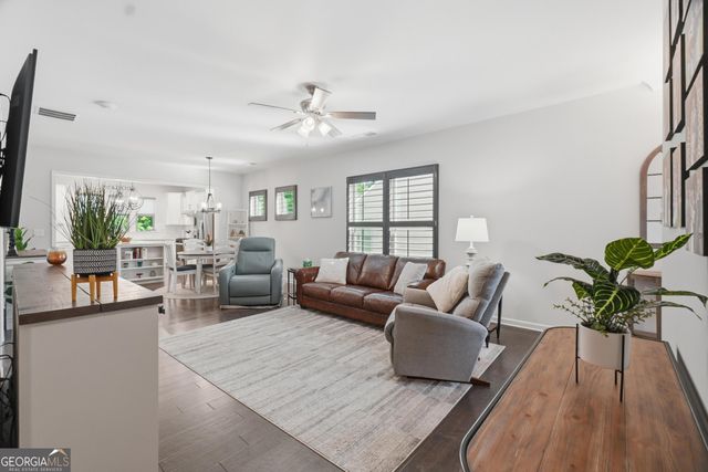 5946 Rollingwood Way, Hoschton, GA 30548