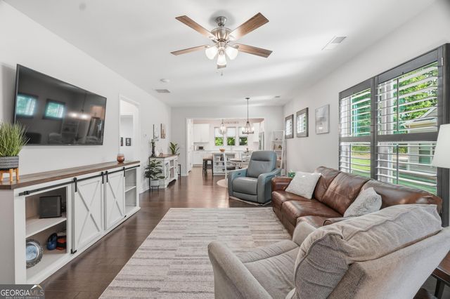 5946 Rollingwood Way, Hoschton, GA 30548