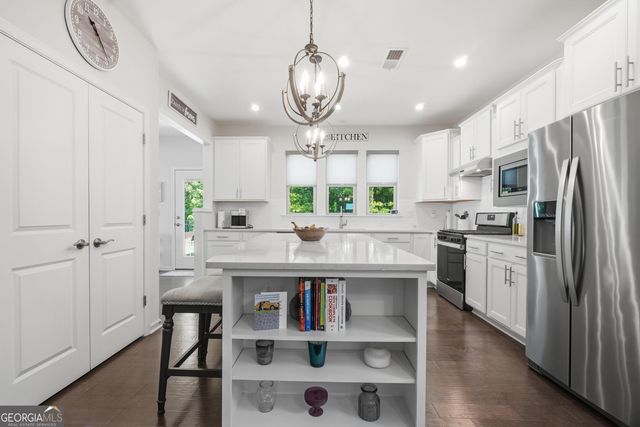 5946 Rollingwood Way, Hoschton, GA 30548
