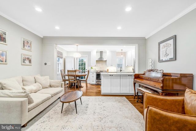 10001 BIG ROCK RD, Silver Spring, MD 20901