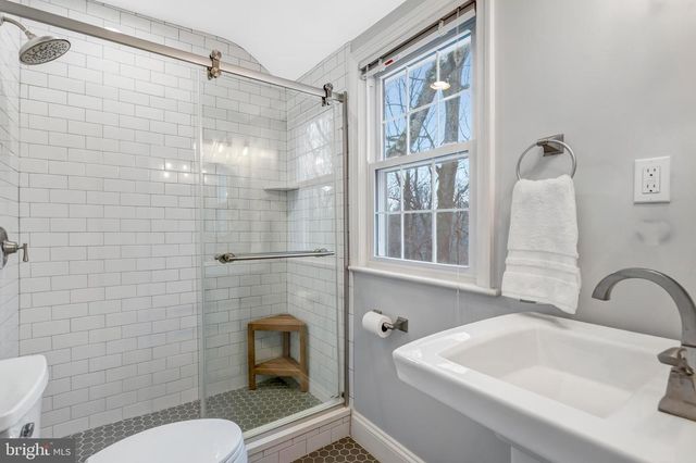 10001 BIG ROCK RD, Silver Spring, MD 20901