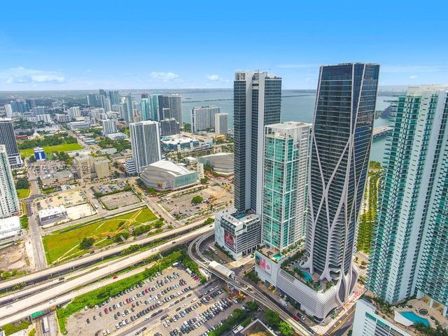 1000 Biscayne Blvd 1901, Miami, FL 33132