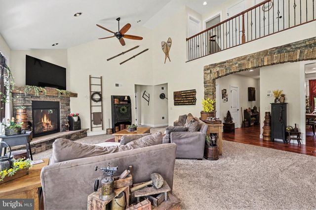639 MOUNT ROCK ROAD, Carlisle, PA 17015