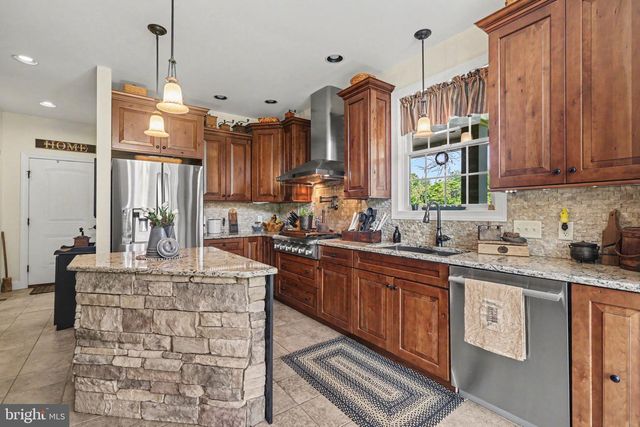 639 MOUNT ROCK ROAD, Carlisle, PA 17015