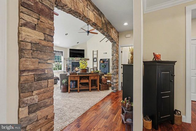 639 MOUNT ROCK ROAD, Carlisle, PA 17015
