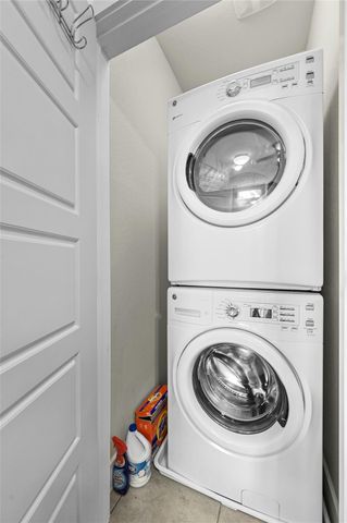 7714 Easy Wind DR, Austin, TX 78757