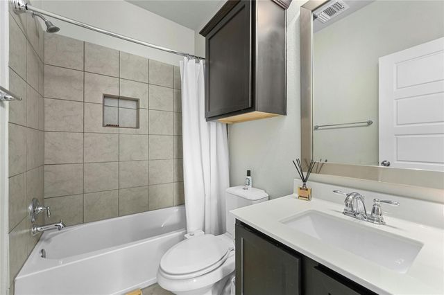 7714 Easy Wind DR, Austin, TX 78757