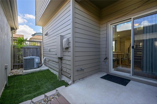 7714 Easy Wind DR, Austin, TX 78757