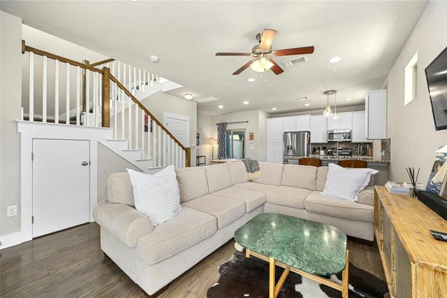 7714 Easy Wind DR, Austin, TX 78757