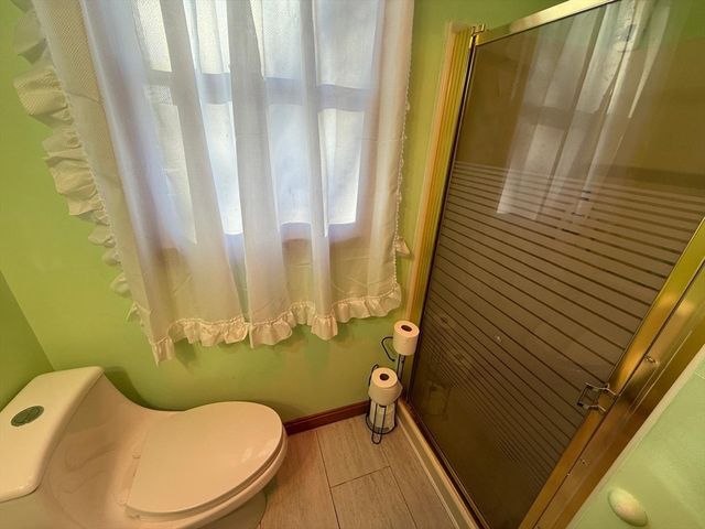 471 Butman Rd, Lowell, MA 01852