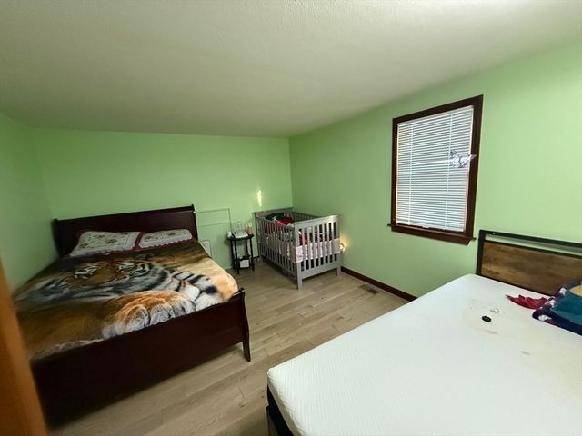 471 Butman Rd, Lowell, MA 01852