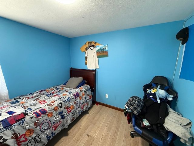 471 Butman Rd, Lowell, MA 01852