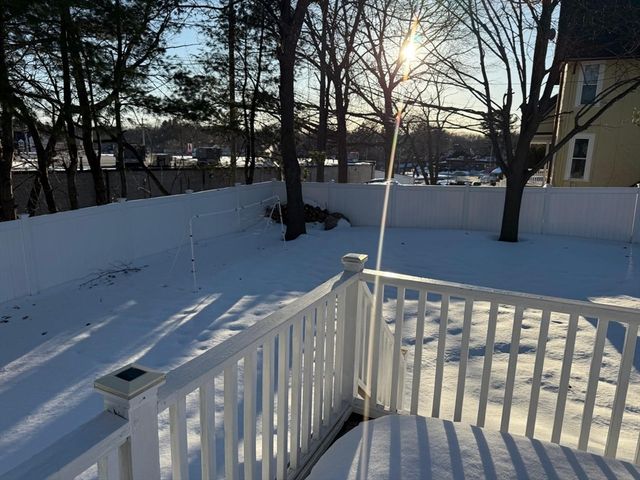 471 Butman Rd, Lowell, MA 01852