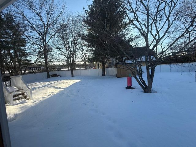 471 Butman Rd, Lowell, MA 01852