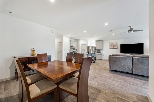 1115 Della Lane, Rosharon, TX 77583