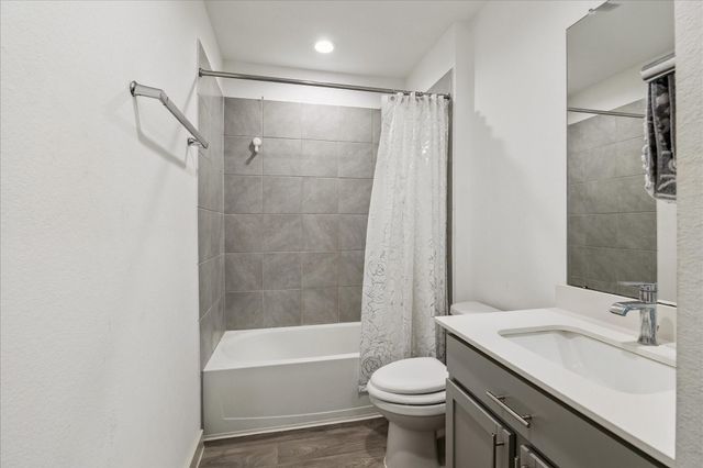 1115 Della Lane, Rosharon, TX 77583