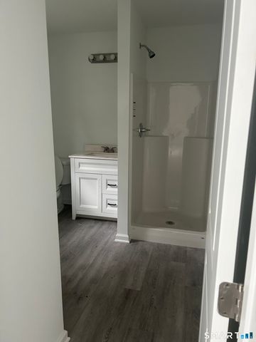 18 Albion Avenue, West Haven, CT 06516