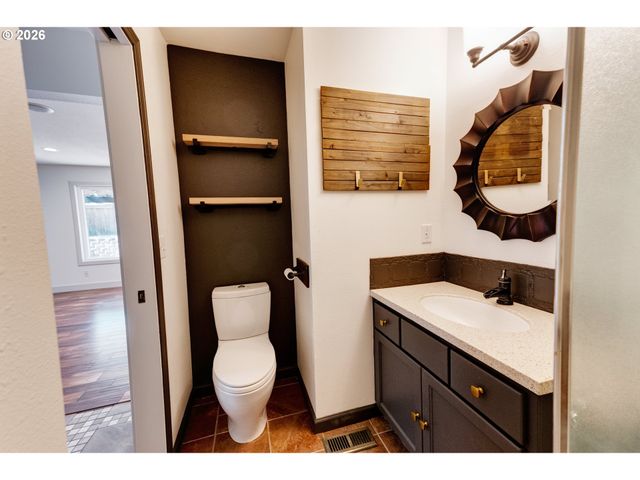 9765 Sw OAKS Ln, Portland, OR 97224