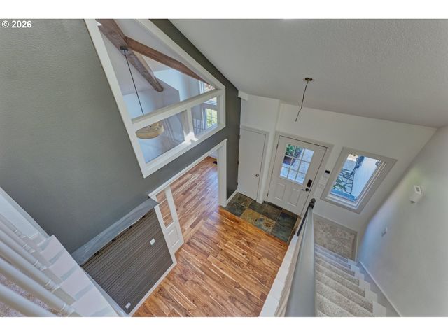 9765 Sw OAKS Ln, Portland, OR 97224