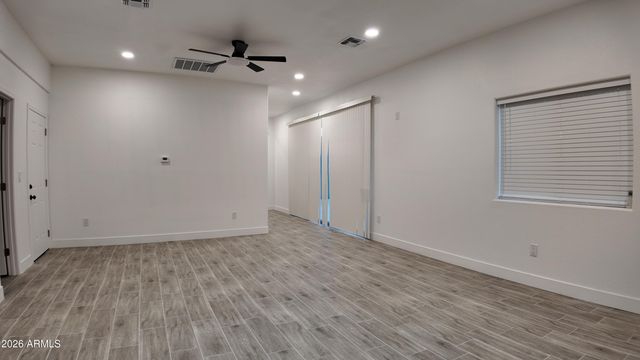 1109 W BROADWAY Road B, Phoenix, AZ 85041