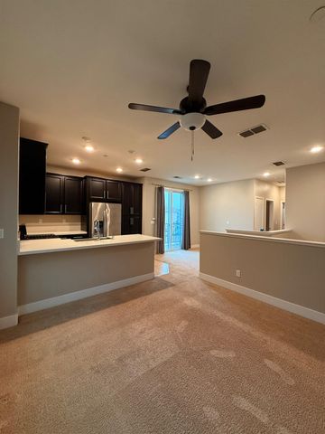 3894 E Commerce Way, Sacramento, CA 95834