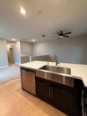 3894 E Commerce Way, Sacramento, CA 95834