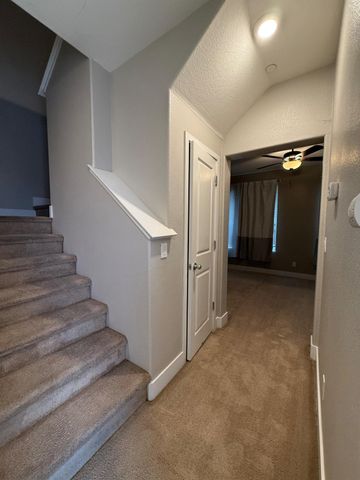 3894 E Commerce Way, Sacramento, CA 95834