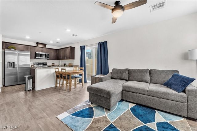 2814 Riverside Gold Court, North Las Vegas, NV 89086